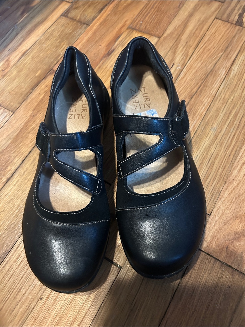 Clarks Black Leather Mary Janes Size 71/2
